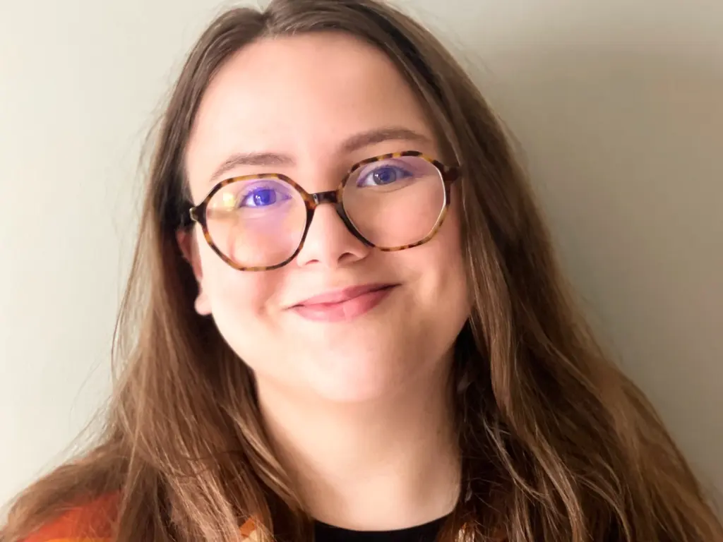 Portrait of Beth Izatt